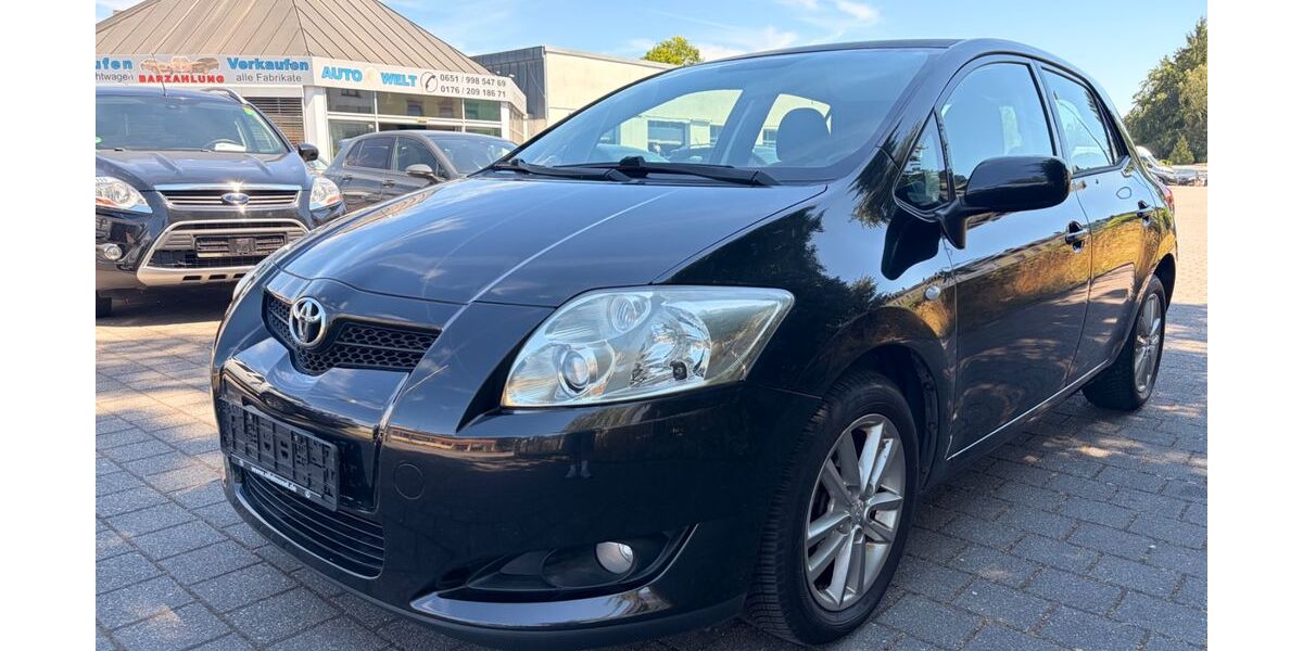 Toyota Auris 104.738 km 4.990 &euro; Trier 54294