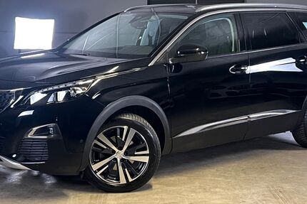 Peugeot 5008 50.200 km 20.800 &euro; München 81677