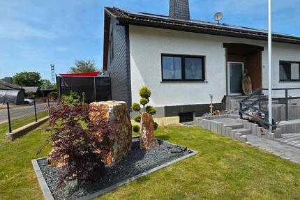 Haus Schleiden - 7 Zimmer, 184 m&sup2;, 399.000&euro; | Angebot:27024629