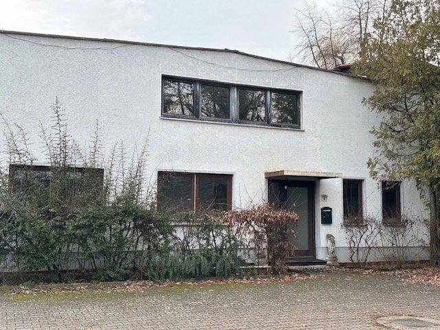 Einfamilienhaus Pleinfeld - 4 Zimmer, 200 m&sup2;, 1.400&euro; | Angebot:26693813