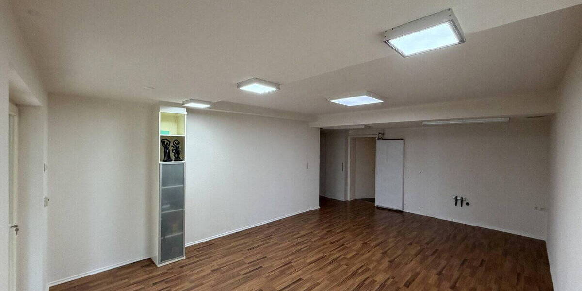 Einfamilienhaus Jestetten - Altenburg Altenburg - 7 Zimmer, 204 m&sup2;, 500.000&euro; | Angebot:25663329