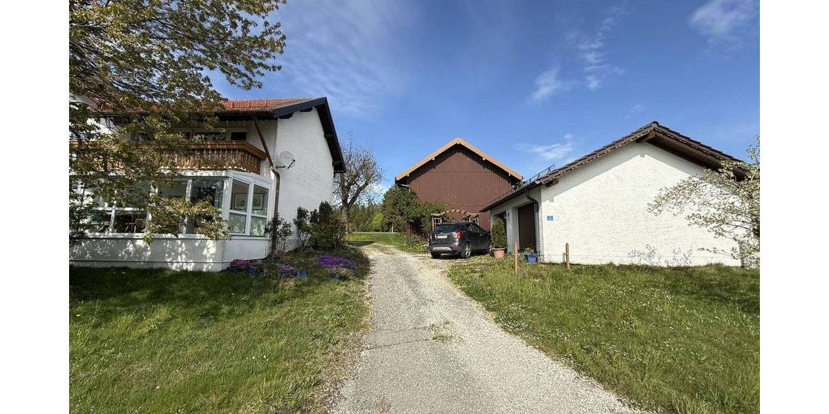 Einfamilienhaus Simbach am Inn / Kirchberg Simbach - 8 Zimmer, 215 m&sup2;, 320.000&euro; | Angebot:26817265
