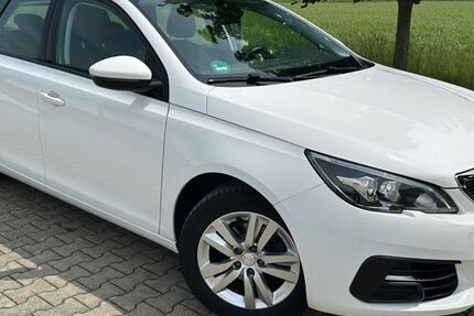 Peugeot 308 46.000 km 13.990 € Dinkelscherben 86424