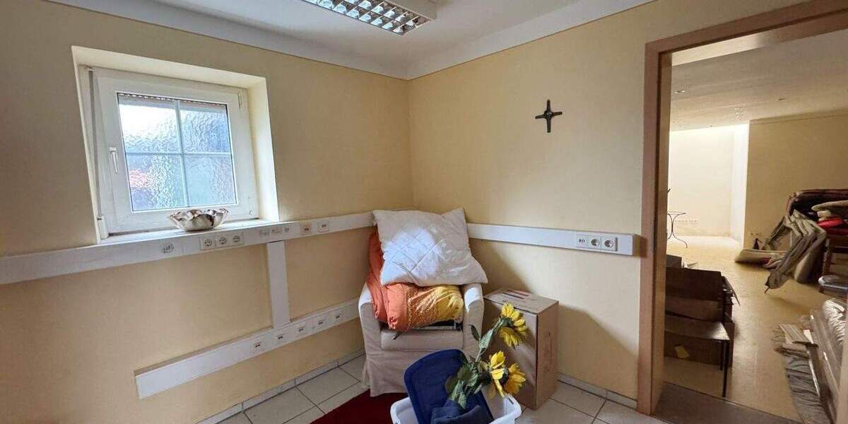 Einfamilienhaus Rimpar - 6 Zimmer, 135 m&sup2;, 159.000&euro; | Angebot:25796519