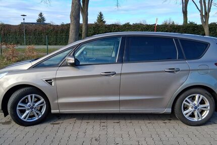 Ford S-Max 139.000 km 9.990 &euro; Ratzeburg 23909