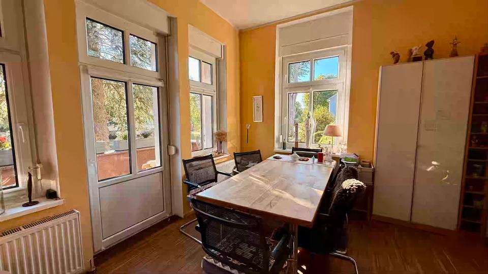 Die Schöne mit hohen Decken, direkt im Grünen und nah an Berlin 3 zimmer