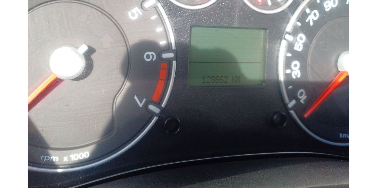 Ford Fiesta 128.660 km 1.000 &euro; Potsdam 14480