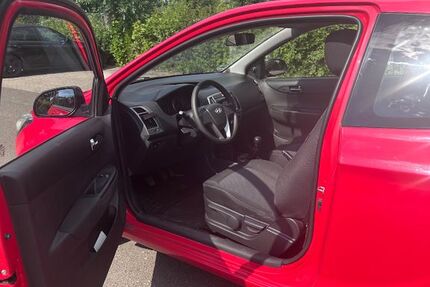 Hyundai i20 150.000 km 3.350 &euro; Münster-Sarmsheim 55424
