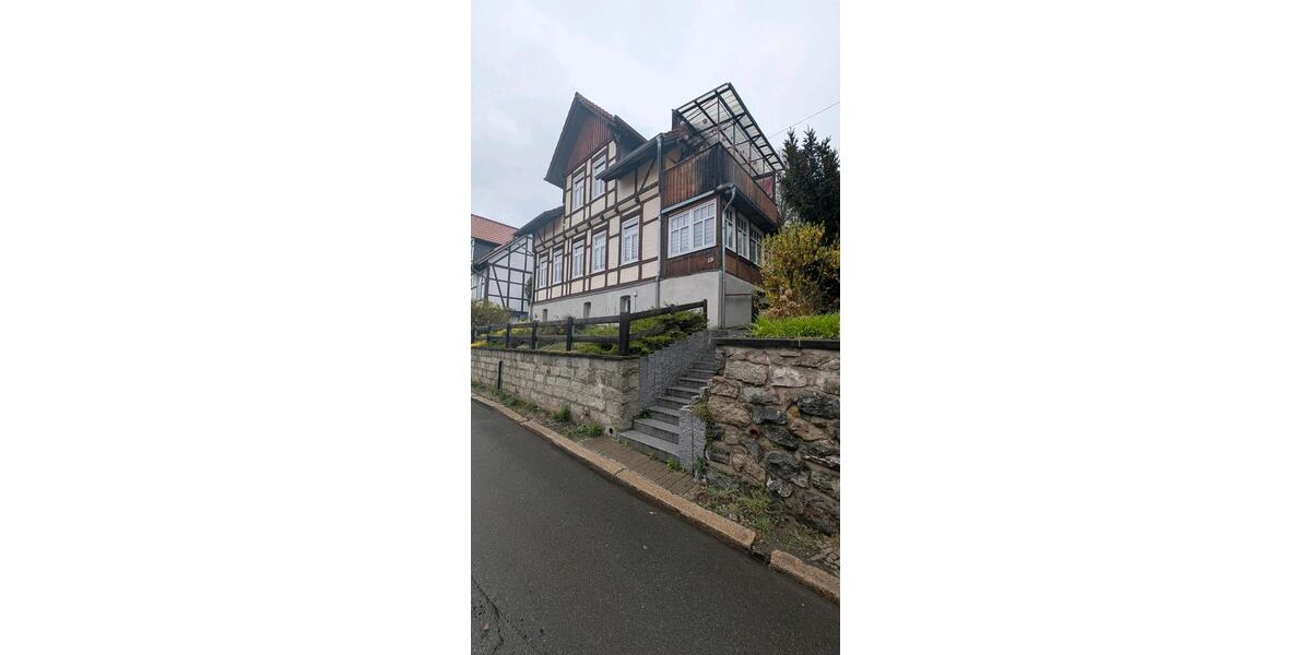 Einfamilienhaus Wernigerode - 8 Zimmer, 150 m&sup2;, 320.000&euro; | Angebot:26375575