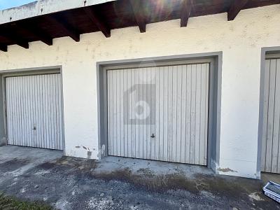 VIEL POTENTIAL, GEMÜTLICH MIT STELLPLATZ UND GARAGE - Etagenwohnung Wolpertswende | Angebot:27077189