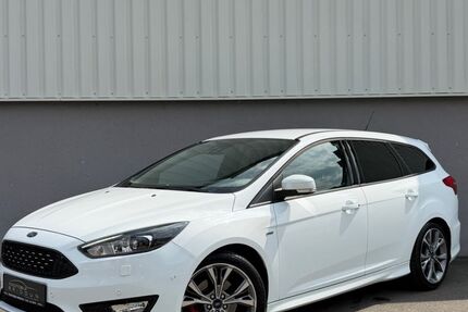 Ford Focus 43.000 km 13.900 &euro; Bad Mergentheim 97980