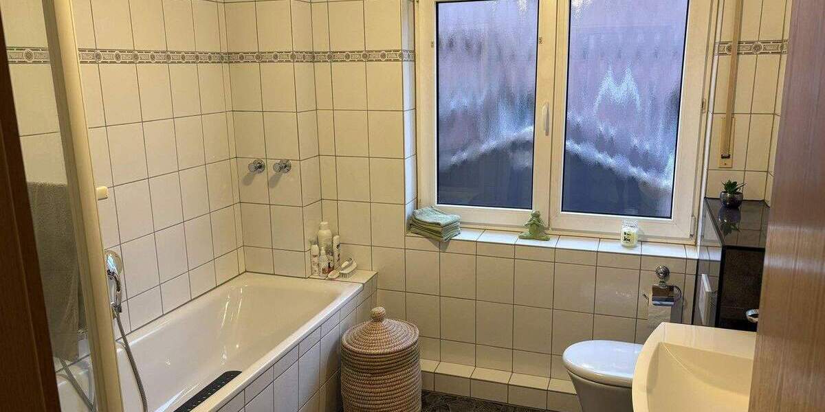 Doppelhaushälfte Alpen - 8 Zimmer, 222 m&sup2;, 579.000&euro; | Angebot:25805642