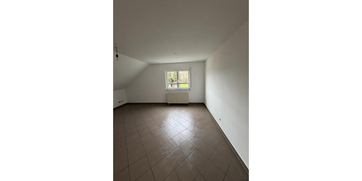 Dachgeschoßwohnung Wadern - 2 Zimmer, 56 m&sup2;, 450&euro; | Angebot:25420794