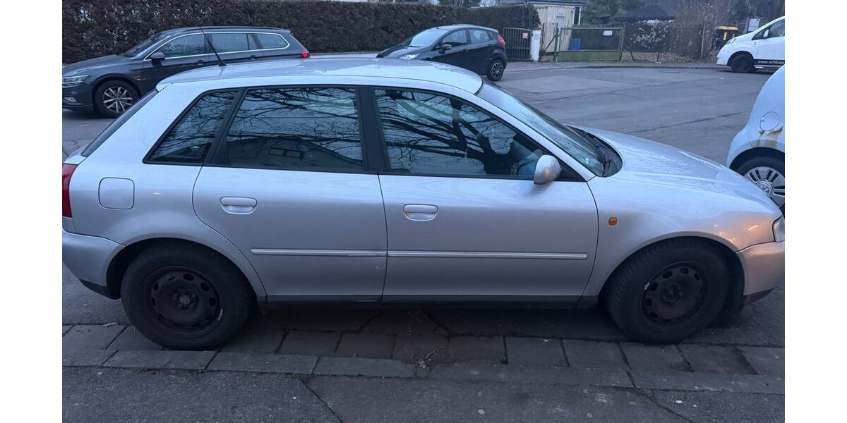 Audi A3 160.000 km 2.300 &euro; Wiesbaden 65199