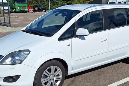 Opel Zafira B 60.250 km 7.499 € Aalen 73430