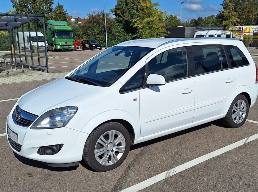 Opel Zafira B 60.250 km 7.499 € Aalen 73430