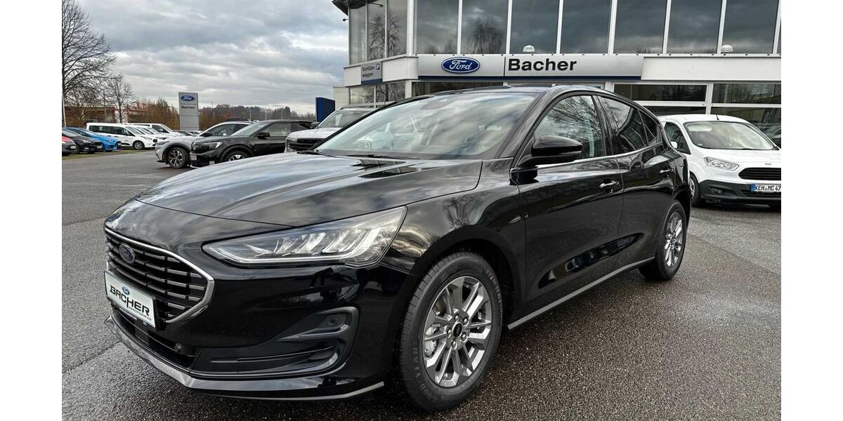 Ford Focus 3.500 km 29.900 € Mainburg 84048