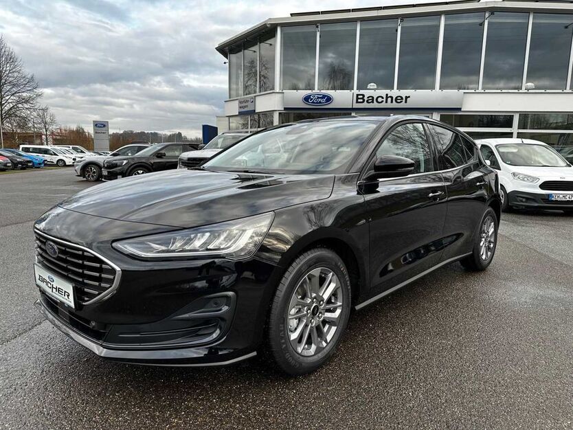 Ford Focus 3.500 km 29.900 € Mainburg 84048