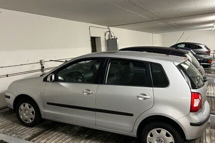 VW Polo 99.000 km 2.950 € München 81679