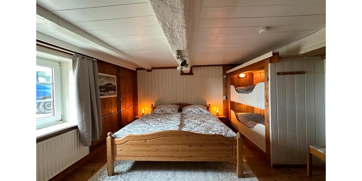 Bauernhaus, Landhaus Langeneß - 14 Zimmer, 285 m&sup2;, 685.000&euro; | Angebot:26129715