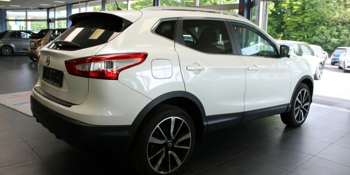 Nissan Qashqai 1.6 DIG-T 360° 4x2 110.410 km 13.980 &euro; Euskirchen 53881