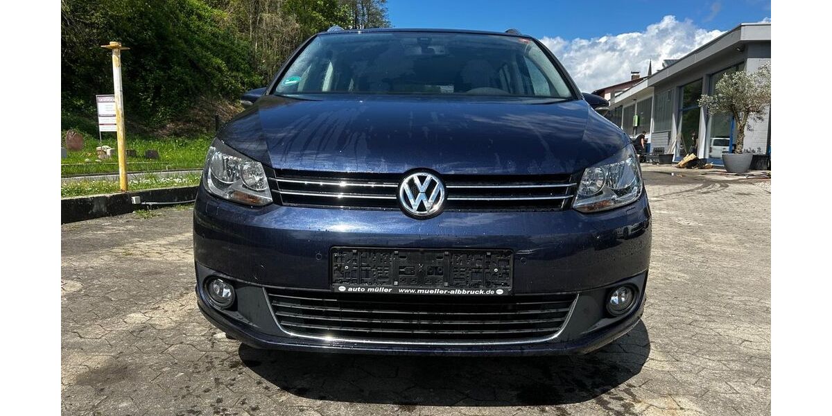 VW Touran 144.623 km 9.990 &euro; Eichstetten am Kaiserstuhl 79356