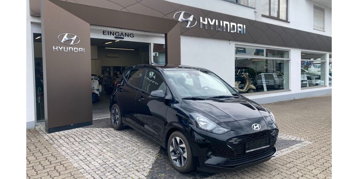Hyundai i10 4.600 km 17.490 &euro; Emmendingen-Kollmarsreute 79312