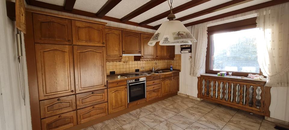 Einfamilienhaus Ottweiler - 8 Zimmer, 210 m&sup2;, 280.000&euro; | Angebot:27010138