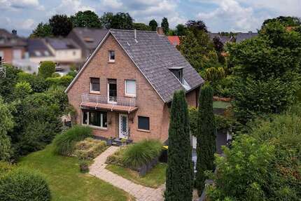 Haus Rees - 4 Zimmer, 154 m&sup2;, 372.500&euro; | Angebot:27018323