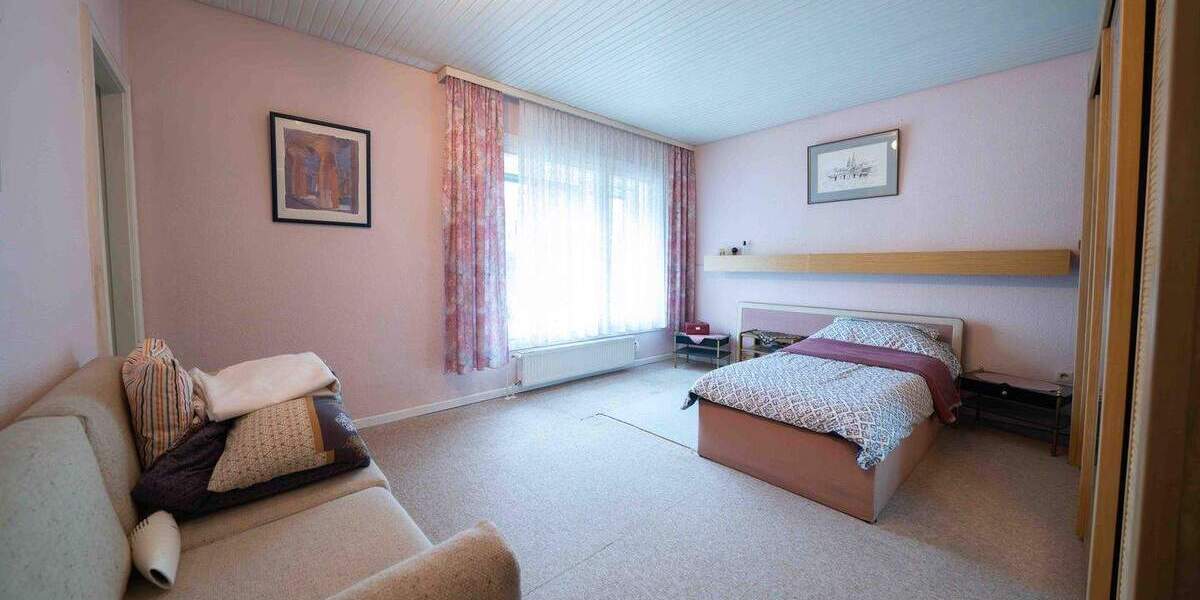 Einfamilienhaus Uetersen - 5 Zimmer, 150 m&sup2;, 319.000&euro; | Angebot:25697874