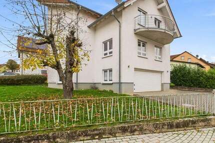 Haus Lebach / Steinbach Steinbach - 8 Zimmer, 260 m&sup2;, 249.000&euro; | Angebot:25673967