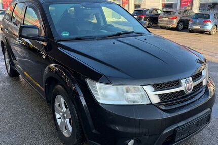 Fiat Freemont 320.000 km 2.950 &euro; München 81829