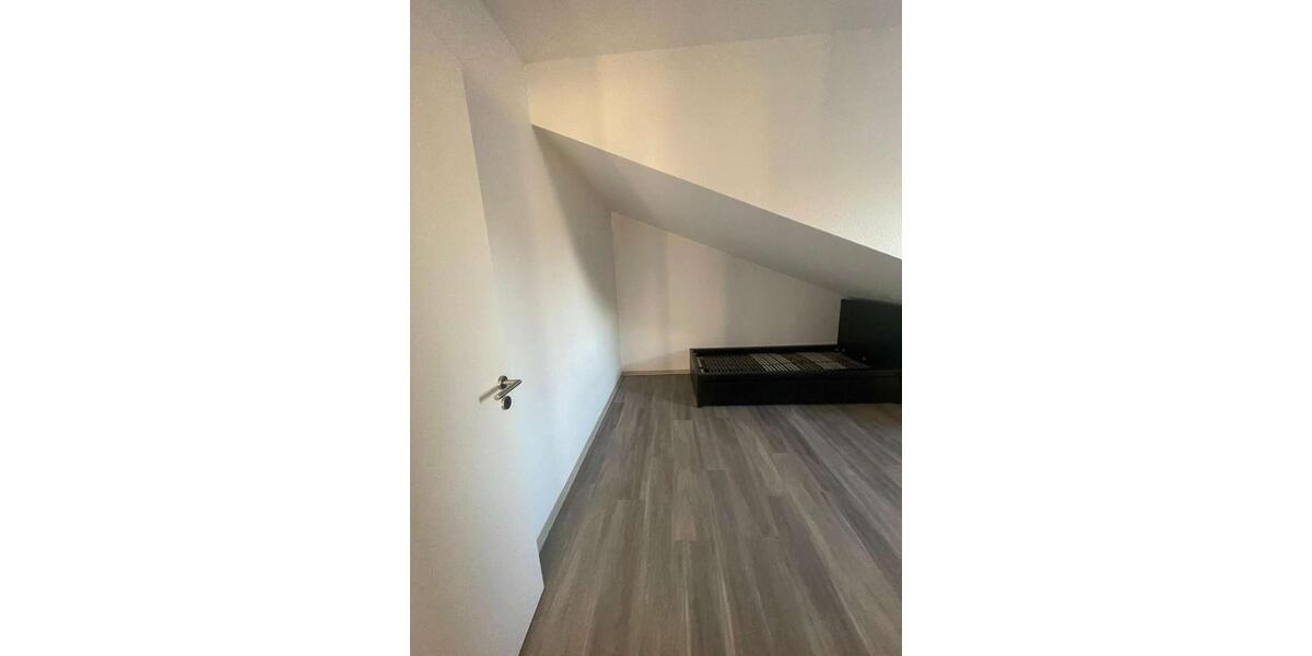 Etagenwohnung Oldenburg Eversten - 5 Zimmer, 119 m&sup2;, 1.495&euro; | Angebot:25352544