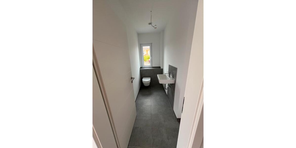 Doppelhaushälfte Dielheim - 5 Zimmer, 130 m&sup2;, 2.100&euro; | Angebot:23601878