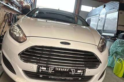 Ford Fiesta 158.000 km 4.800 &euro; Bempflingen 72658