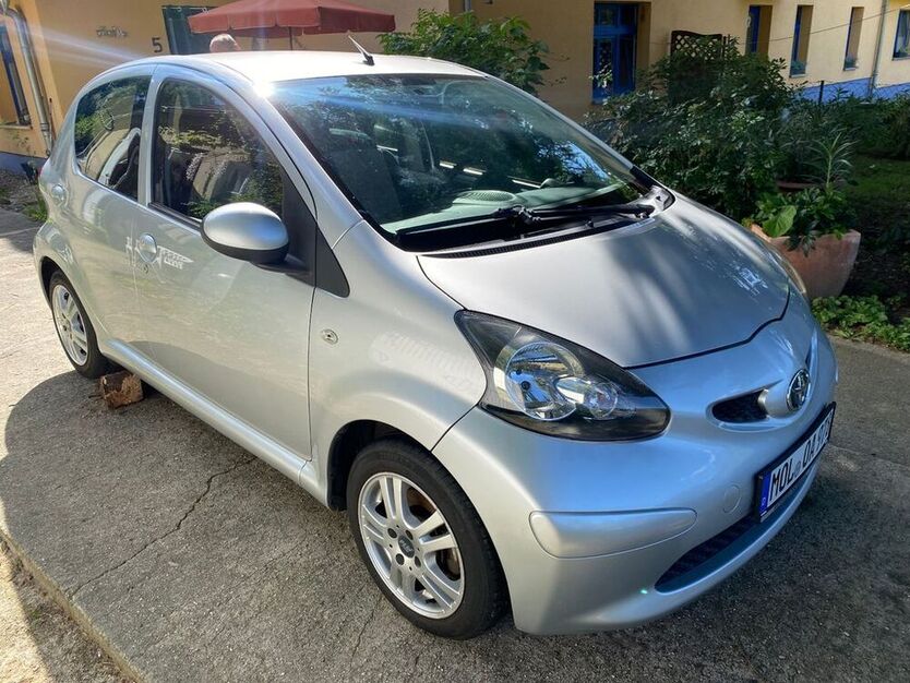 Aygo (X)