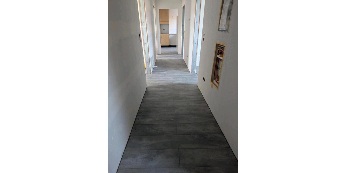 3 Zimmer Dachgeschosswohnung ca. 70 qm mit EBK in Balingen 3 zimmer