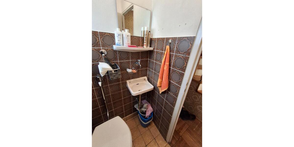 Reihenhaus Selb - 7 Zimmer, 134 m&sup2;, 129.000&euro; | Angebot:27226593