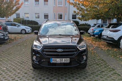 Ford Kuga 77.500 km 14.100 € Halle 06112