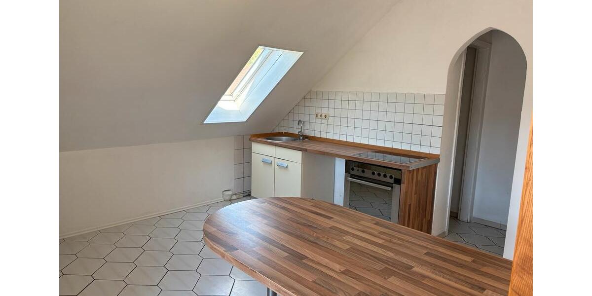 Dachgeschoßwohnung Dransfeld - 4 Zimmer, 87 m&sup2;, 750&euro; | Angebot:26398862
