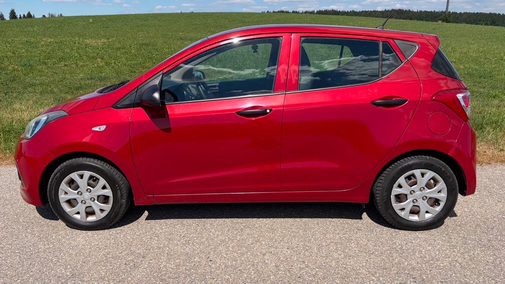 Hyundai i10 83.250 km 6.050 &euro; Höslwang 83129