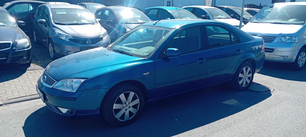 Ford Mondeo 197.000 km 1.999 &euro; Lage 32791
