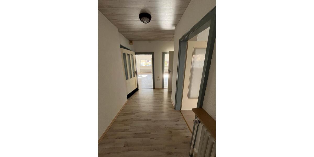 Erdgeschoßwohnung Langenzenn - 4 Zimmer, 106 m&sup2;, 850&euro; | Angebot:26315195