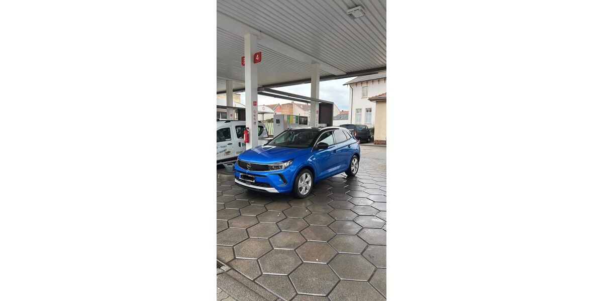 Opel Grandland (X) 55.000 km 23.700 &euro; Sanitz 18190