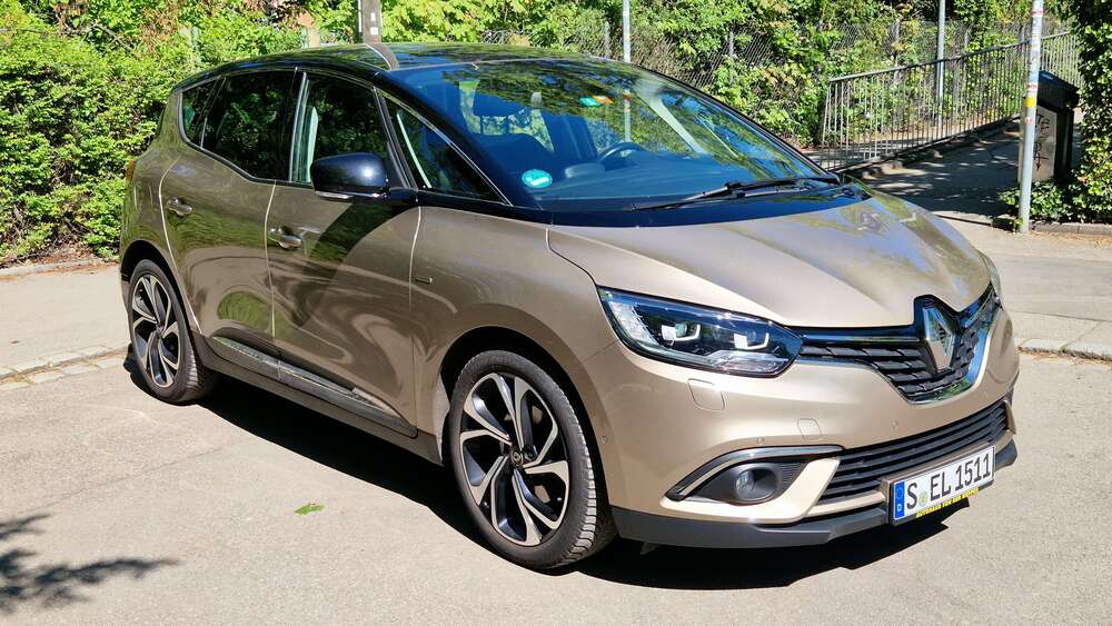 Renault Scenic 60.800 km 17.900 &euro; Stuttgart, Landeshauptstadt 70327