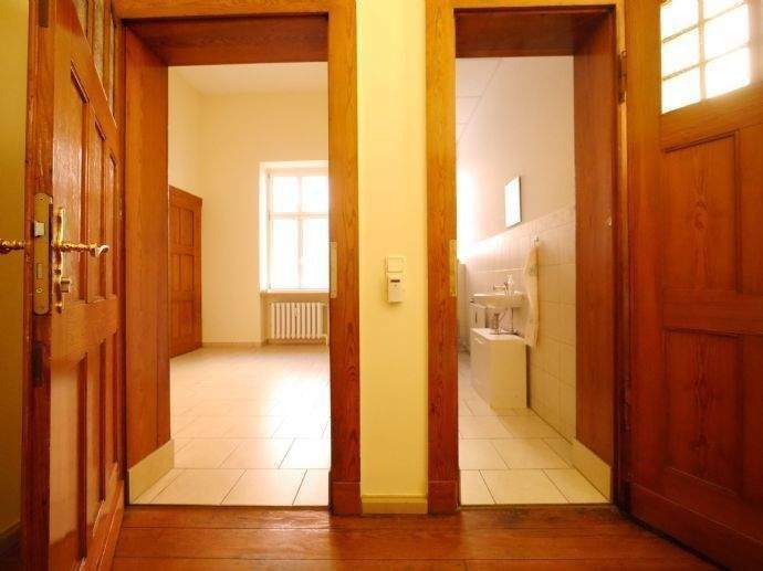 Gewerbeobjekt Weimar Nordvorstadt - 5 Zimmer, 155 m&sup2;, 935&euro; | Angebot:25210070