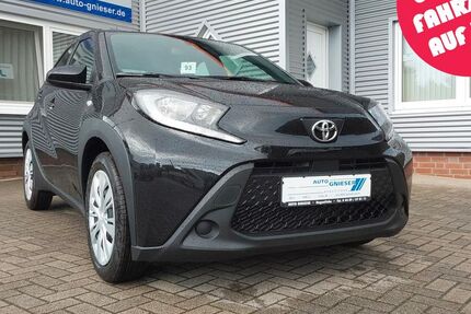 Toyota Aygo (X) 2.200 km 16.900 &euro; Augustfehn 26689
