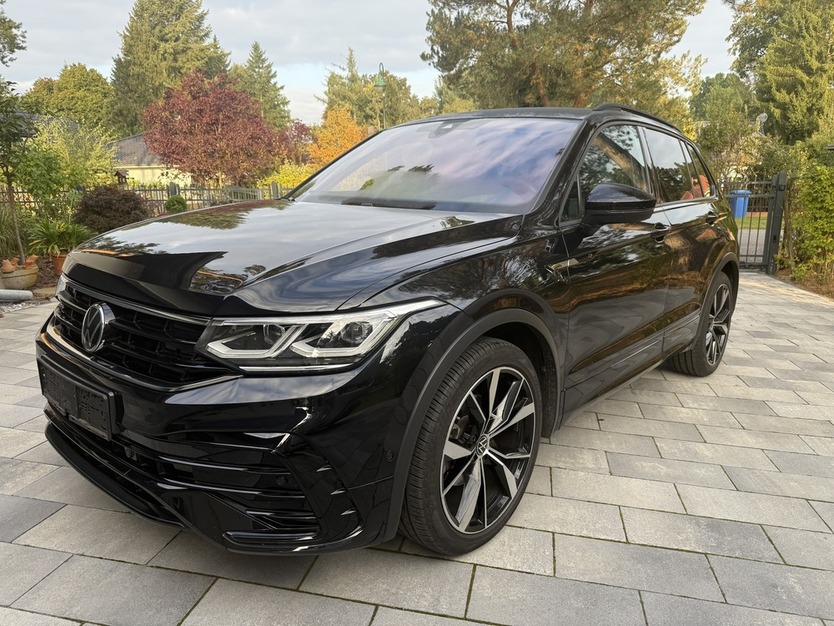 VW Tiguan R-Line Black MATRIX ACC CAM 20 Z HARMAN 57.456 km 32.900 € Berlin 10247