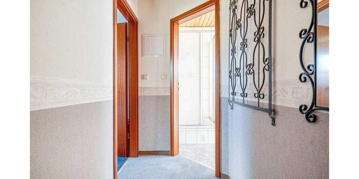 Einfamilienhaus Blomberg - 1 Zimmer, 240 m&sup2;, 399.000&euro; | Angebot:26815807