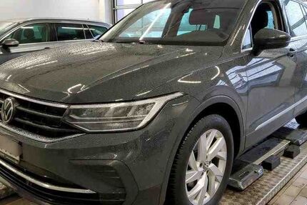 VW Tiguan 38.652 km 26.880 &euro; Wesel 46483
